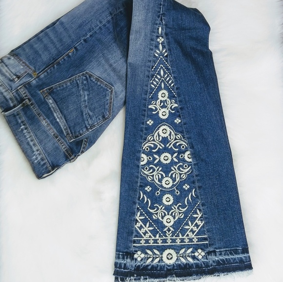 ♥️LAST FEW♥️🌿DRIFTWOOD BELL BOTTOM JEANS🌿 - Picture 6 of 6
